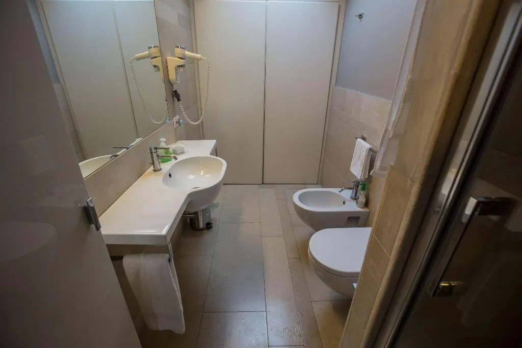 Room, Villa Avellino, Naples