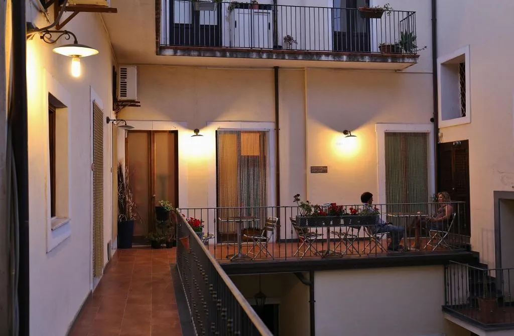 Terrace, Opera, Catania