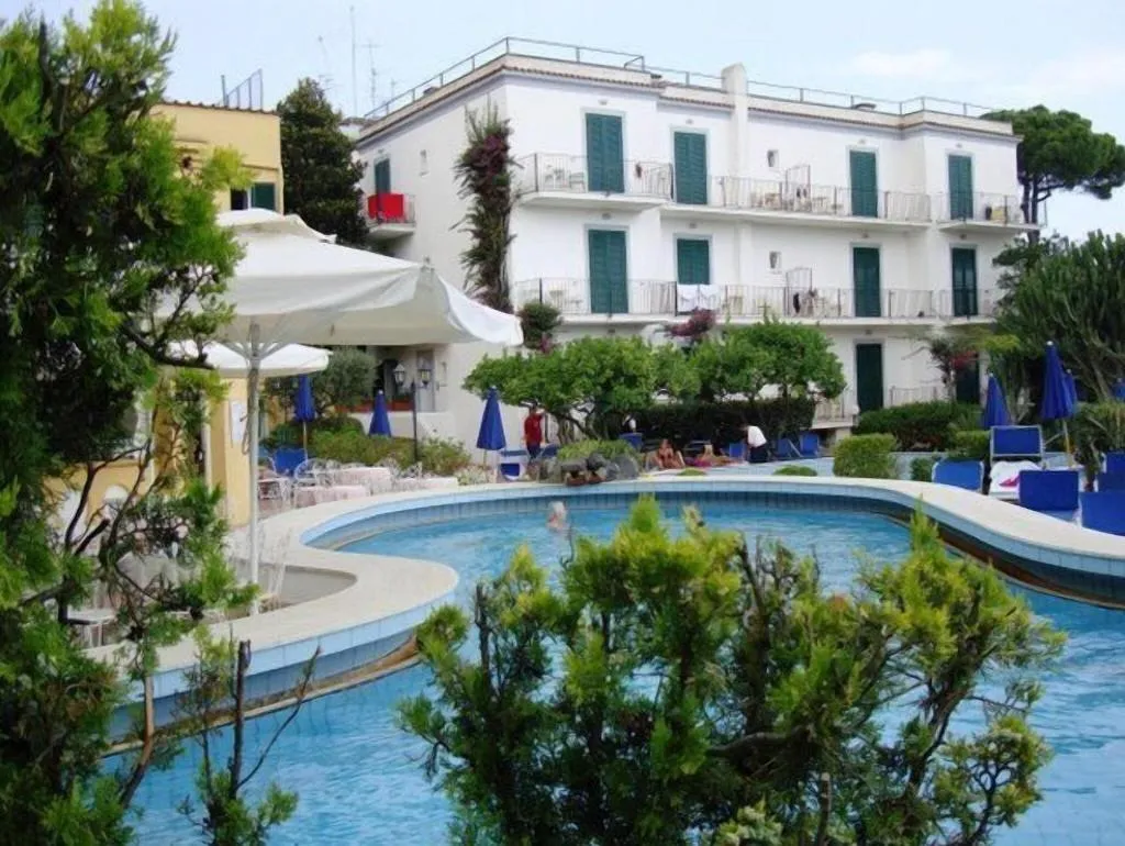 Pool, Royal Terme, Naples