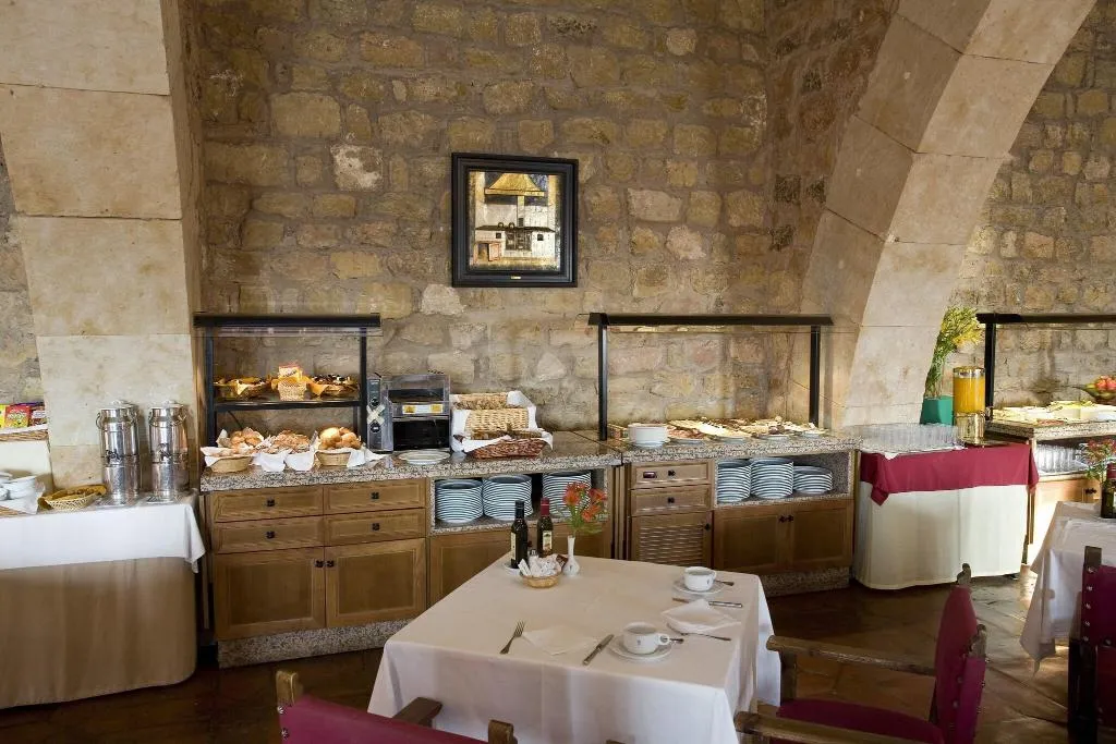Restaurant, Parador de Sigüenza, Madrid