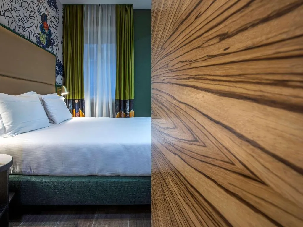 Room, Mercure Roma Centro St. John, Naples