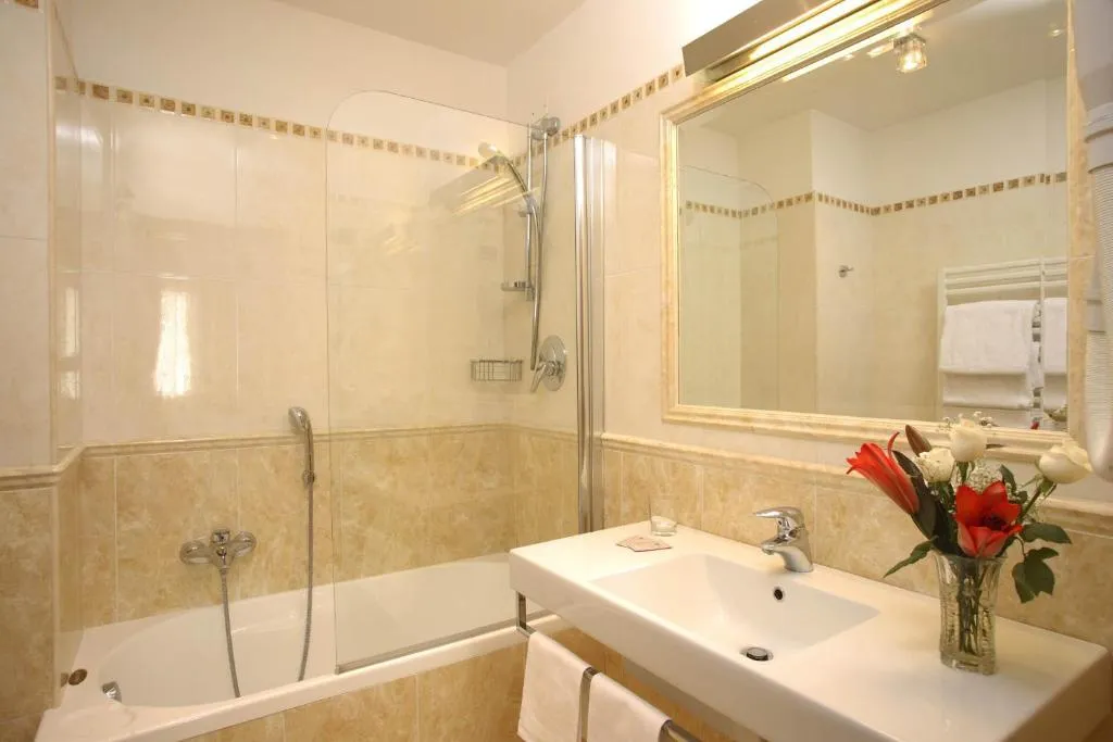 SINGLE STANDARD Room, Clarion Collection Hotel Principessa Isabella, Rome