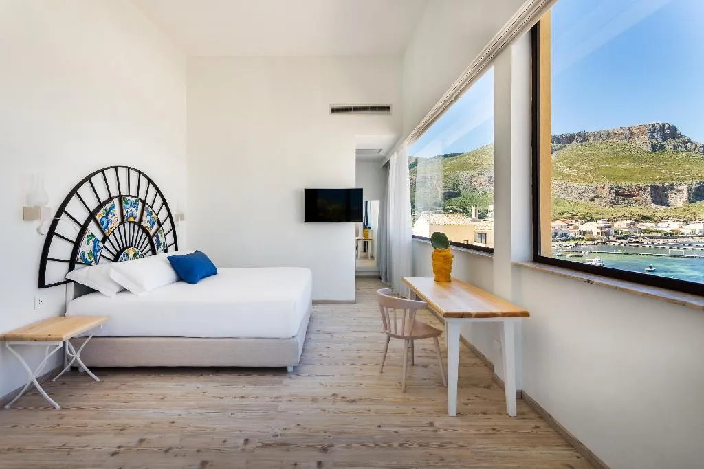 JUNIOR SUITE STANDARD Room, La Tonnara di Bonagia, Trapani