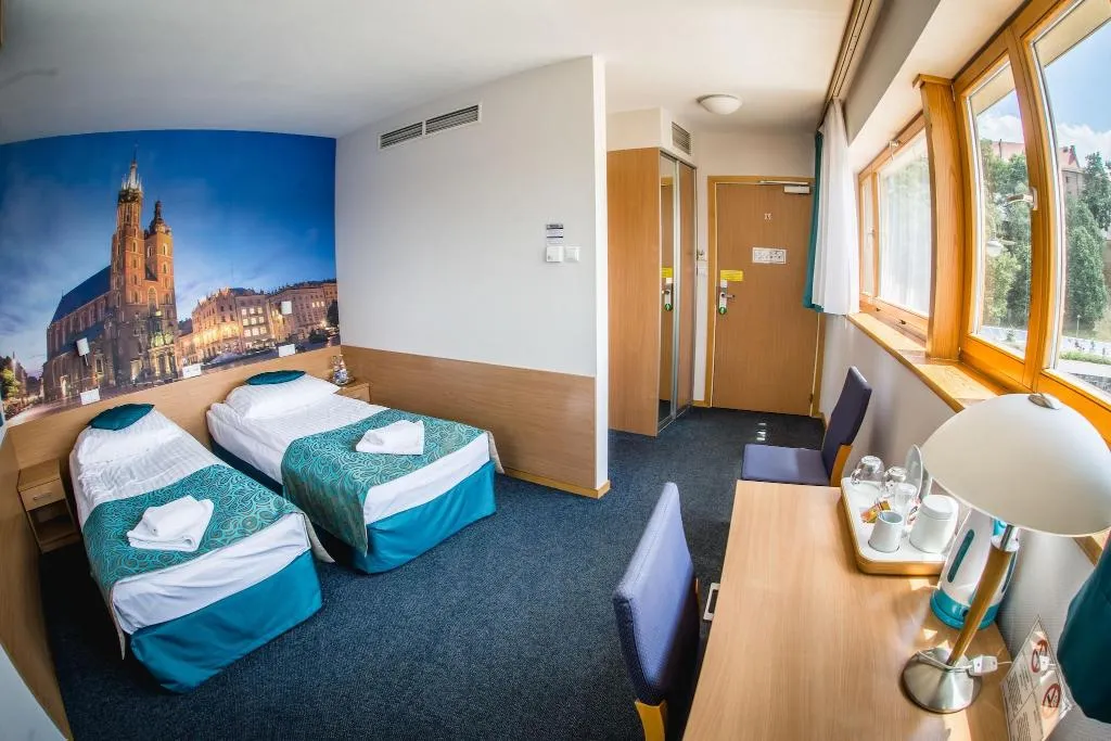 DOUBLE SUPERIOR WITH VIEWS Room, Pod Wawelem Hotel, Krakow
