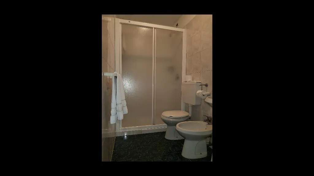DOUBLE STANDARD Room, Pensione Wildner, Venice