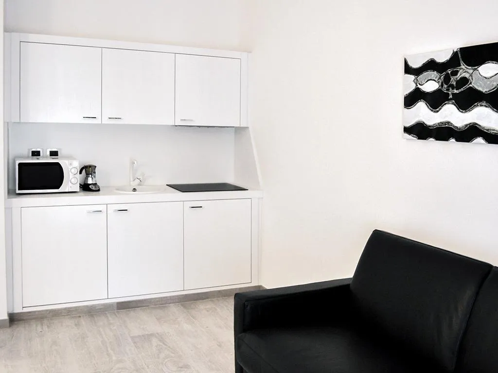 APARTMENT CAPACITY 2 Room, Lhp Suite Termini, Rome