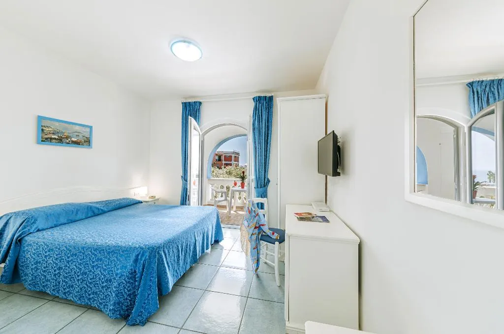 Double or Twin SEA VIEW Room, Galidon Wellness Park & SPA, Naples