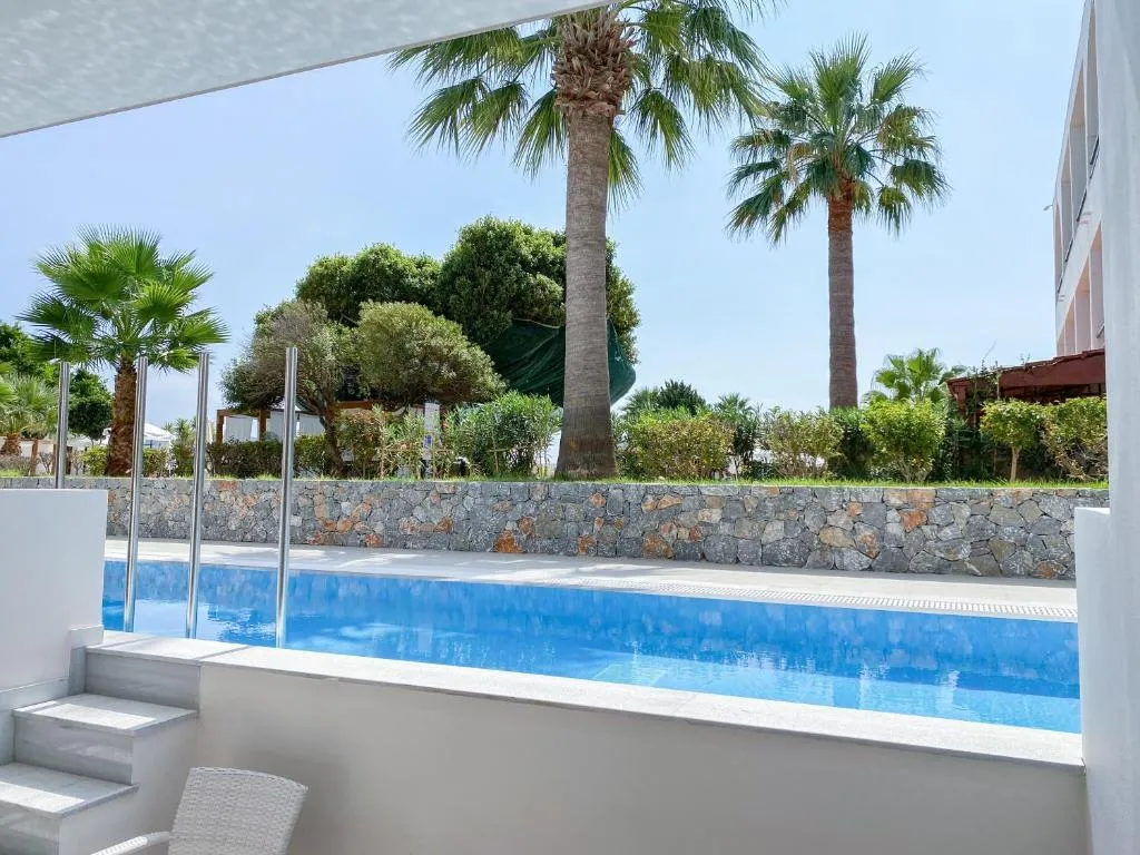 SUITE SUPERIOR WITH PRIVATE POOL Room, Lardos Bay, Rhodes