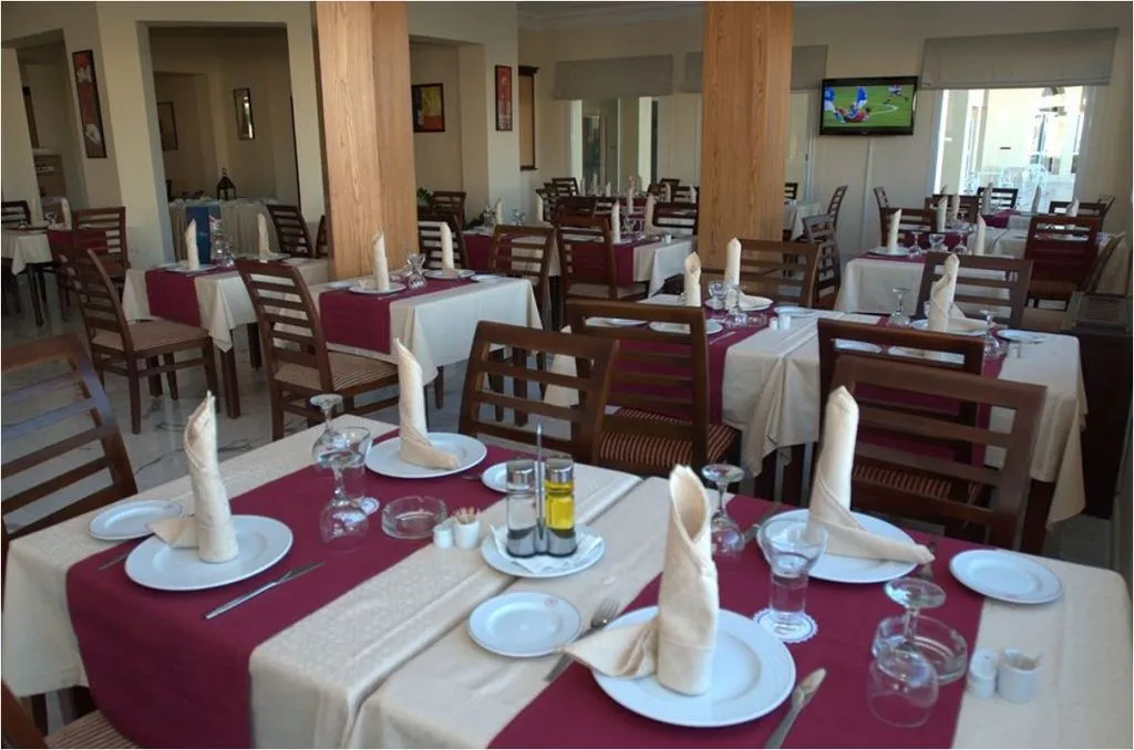 Restaurant, Marina Palace, Tunisia
