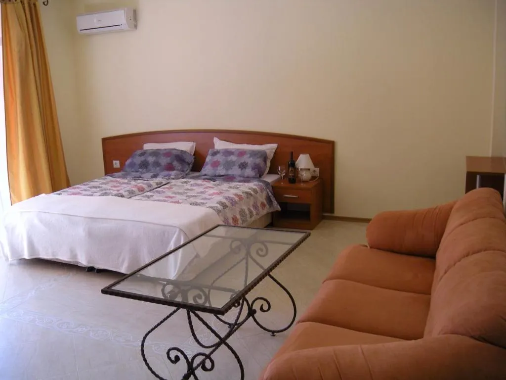 Room, Palazzo, Bourgas