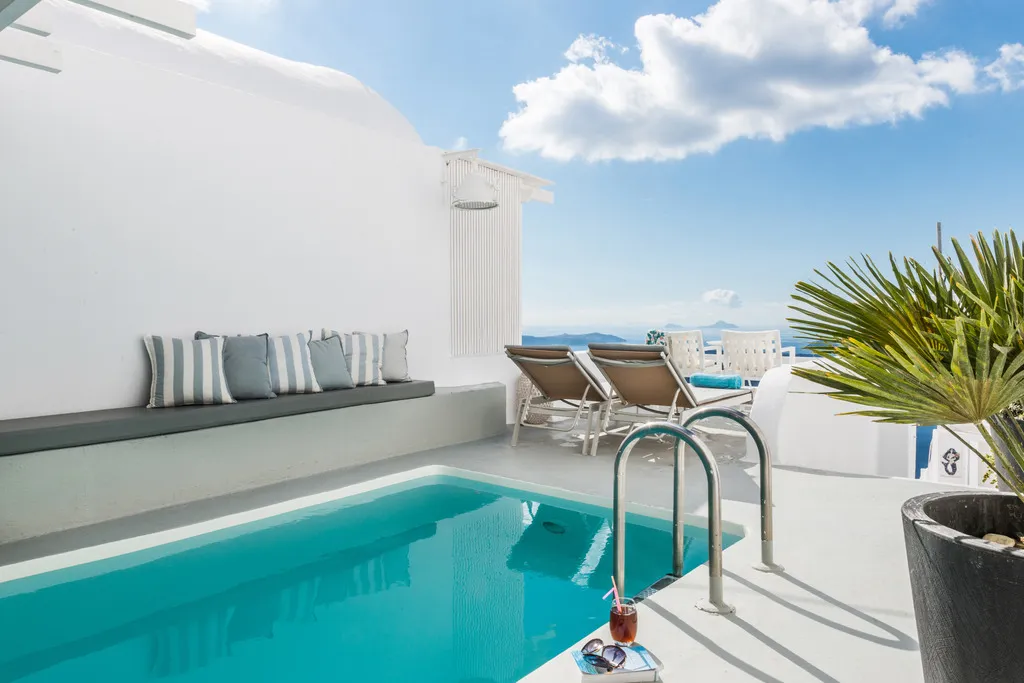 SUITE STANDARD Room, On The Rocks Hotel, Santorini