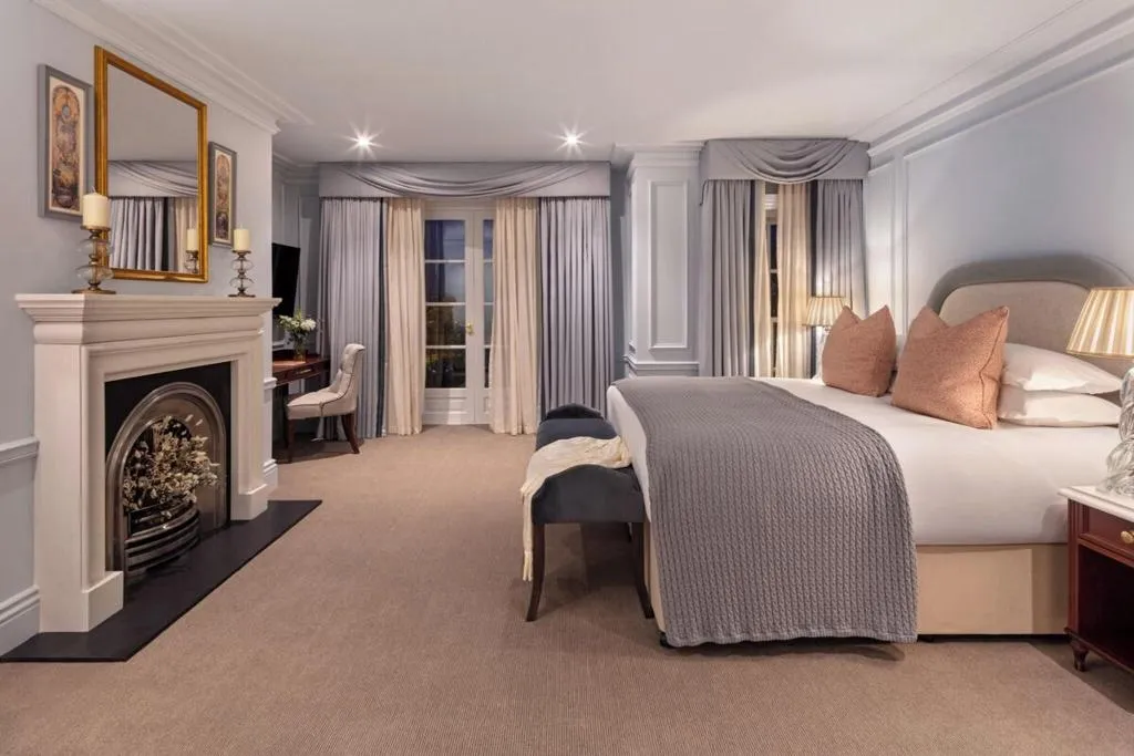SUITE KING SIZE BED Room, Hayfield Manor, Cork