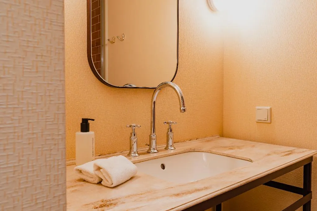 Double or Twin DELUXE Room, Hotel Mercier, Amsterdam