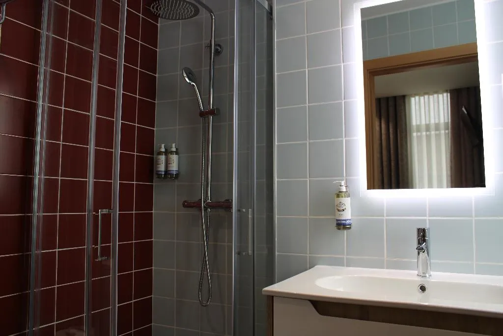 SINGLE STANDARD Room, Oporto Station Hostel & Rooms, Porto