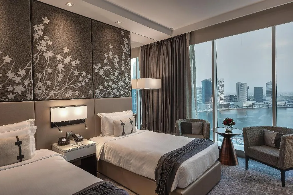 SUITE DELUXE Room, Pullman Dubai Downtown, Dubai
