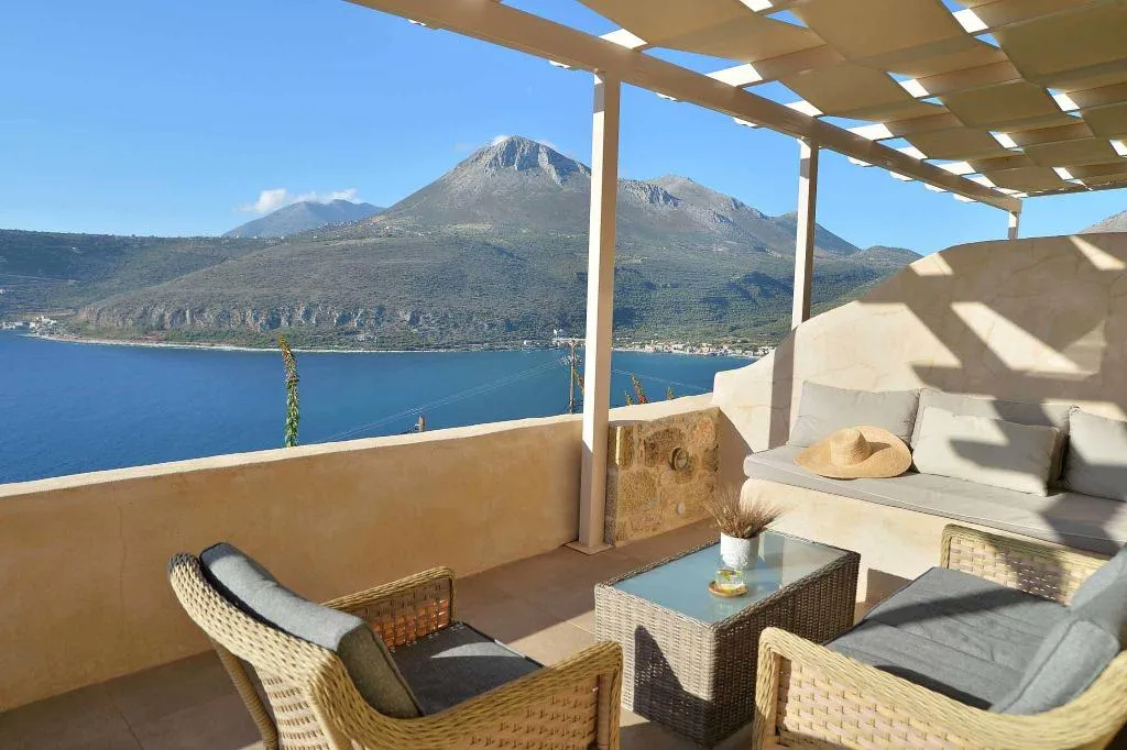 JUNIOR SUITE SEA VIEW Room, Akrolithi Boutique Hotel & Suites, Kalamata