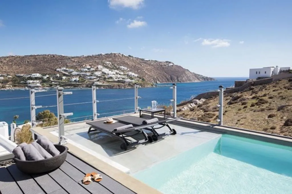 VILLA WITH PRIVATE POOL Room, Kivotos Mykonos, Mykonos