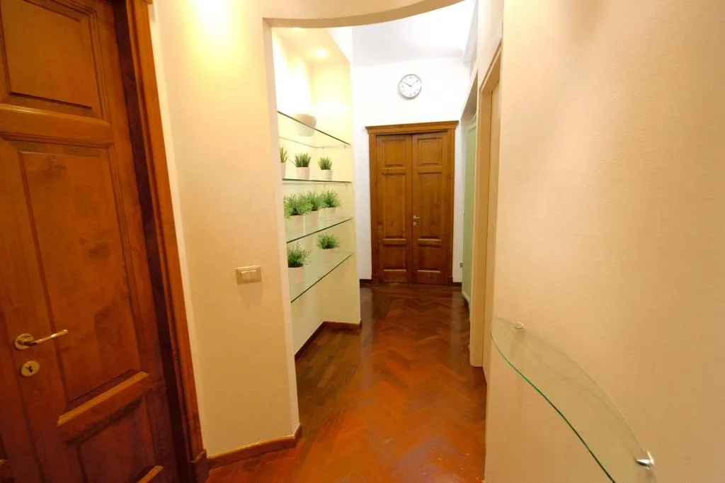 Lobby, Corso 151, Olbia