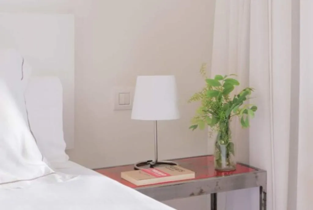 Room, Som Nit Born, Barcelona