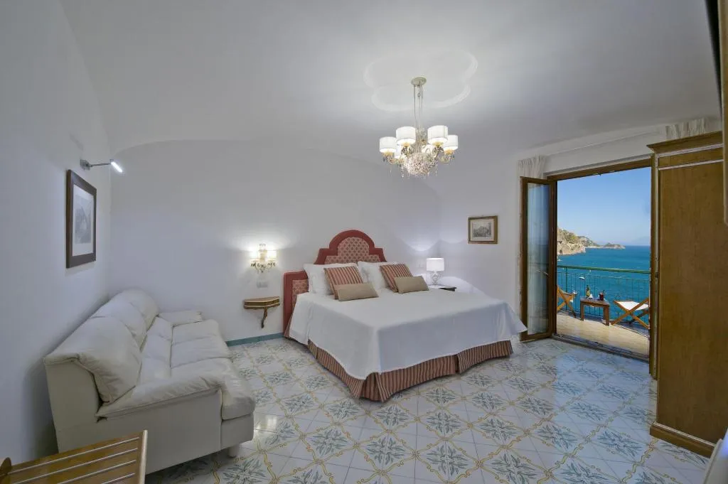 Room, Villa Corallium, Naples