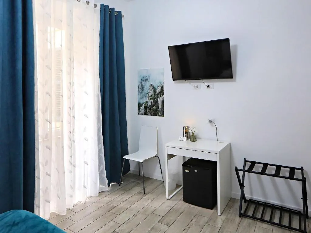 Room, Lotus Roma, Rome