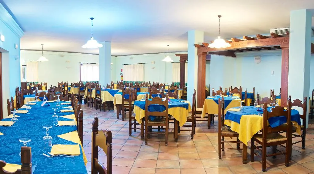 Restaurant, Club Esse Cala Gonone Beach Village, Olbia