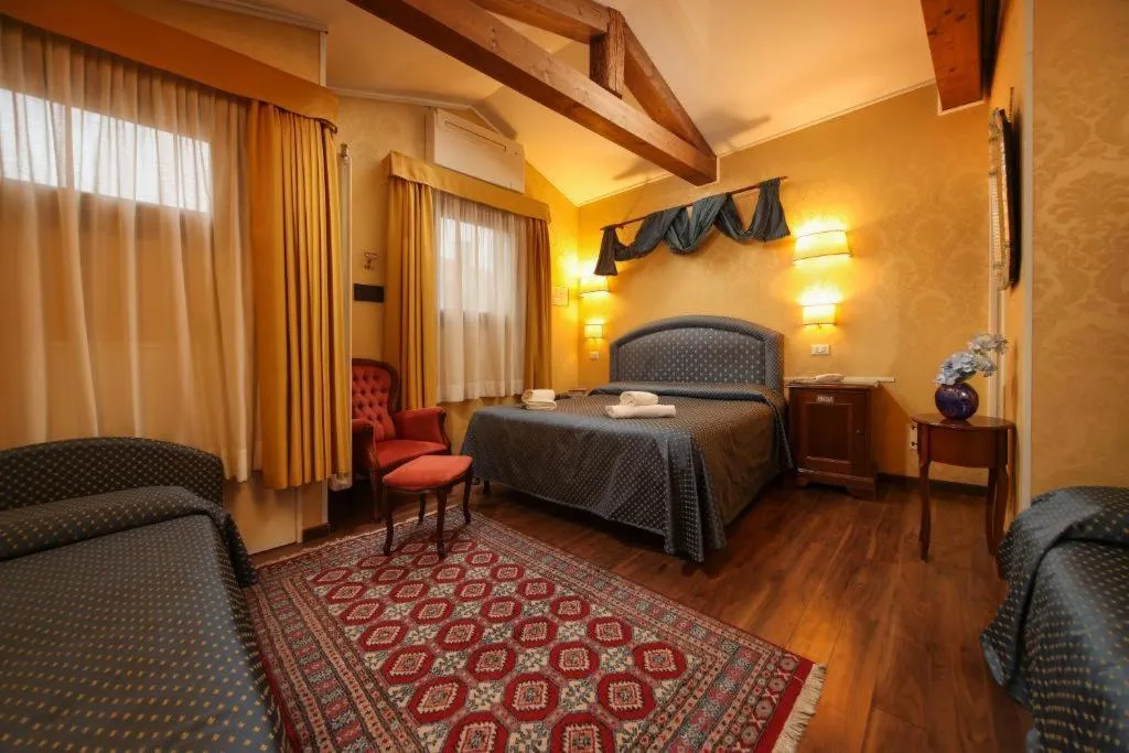 TRIPLE STANDARD Room, Da Bruno, Venice