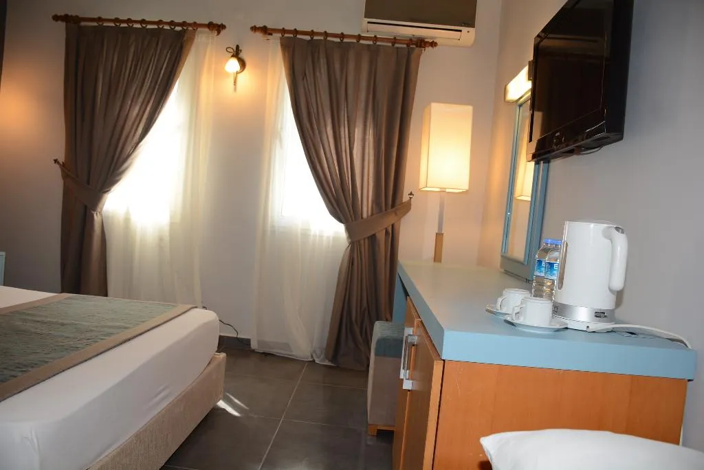 Room, Atrium, Bodrum