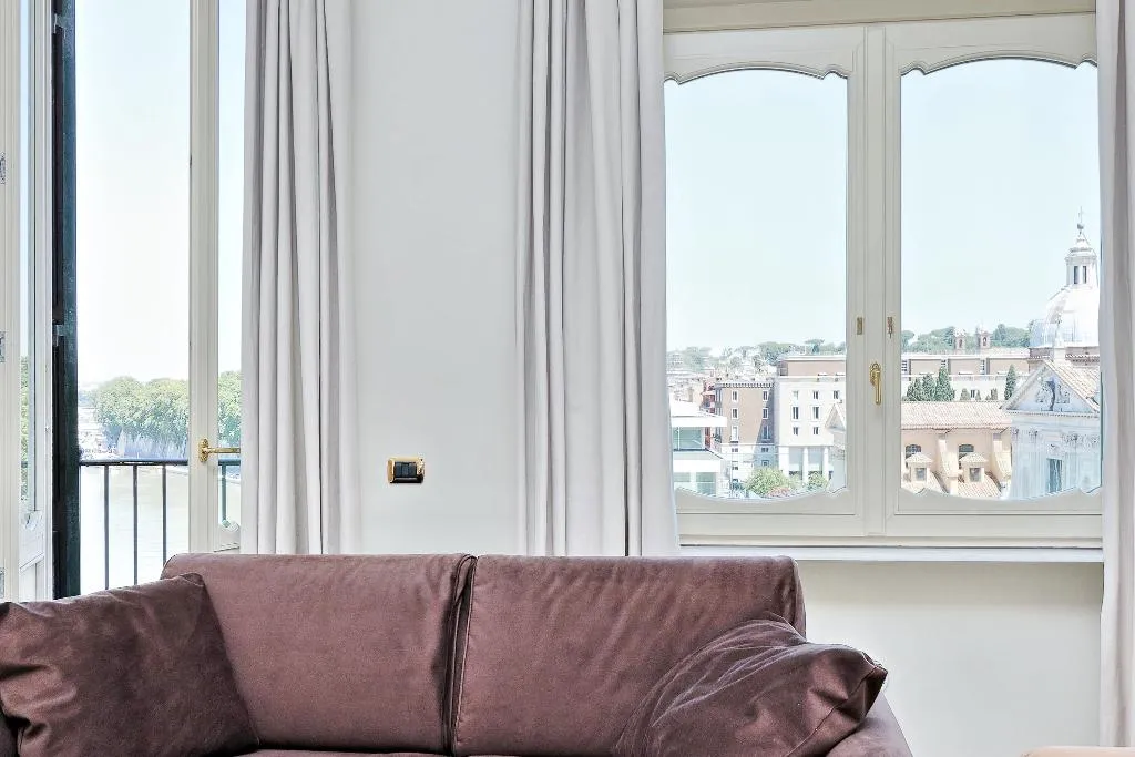 APARTMENT CAPACITY 6 TWO BEDROOMS Room, Fontana Più Stella Apartments, Rome