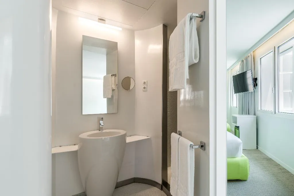 JUNIOR SUITE STANDARD Room, Room Mate Oscar, Madrid, Madrid