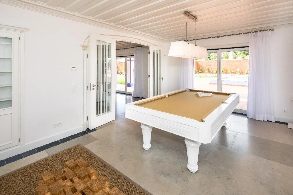 VILLA THREE BEDROOMS Room, Shantivillas, Algarve
