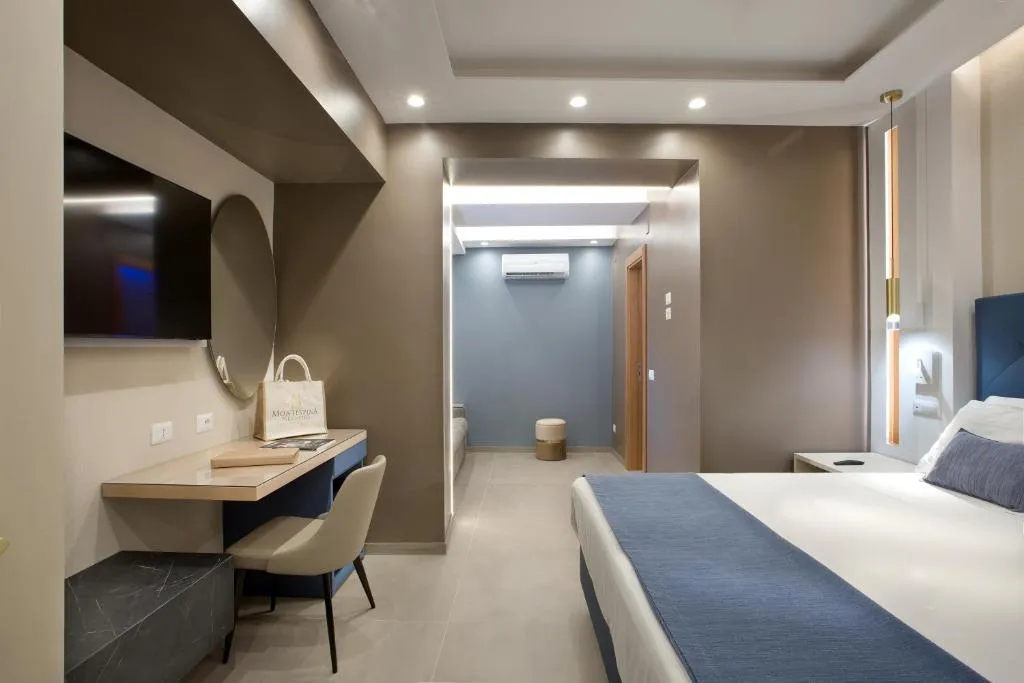 Double or Twin DELUXE Room, Montespina Park Hotel, Naples