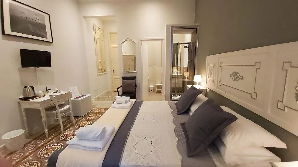 Room, B&B Trapani Granveliero, Palermo