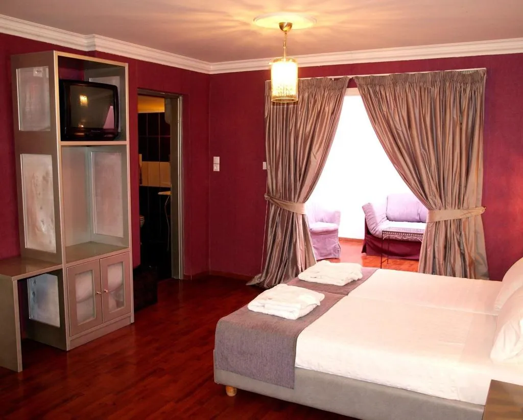 SUITE EXECUTIVE Room, Delphi Art Hotel, Athens