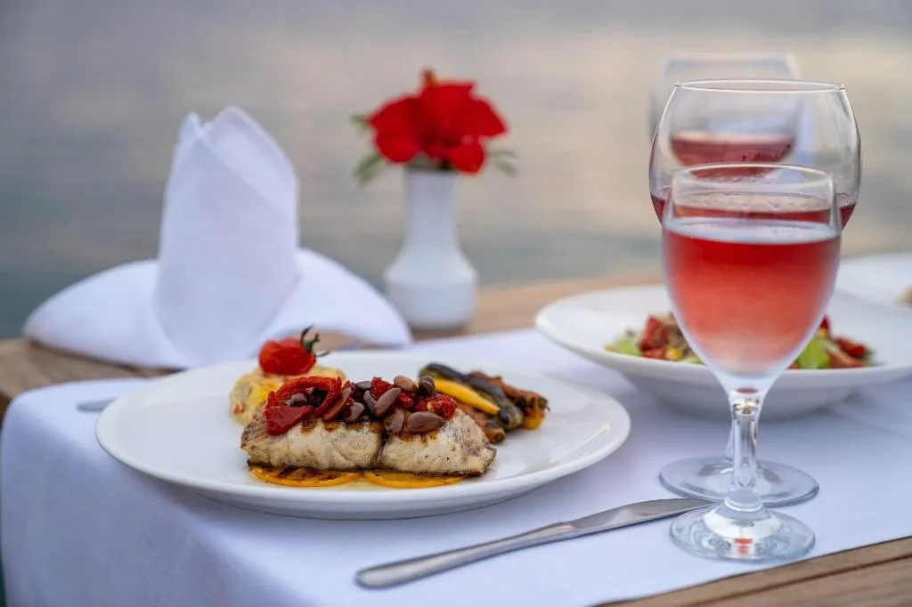 Restaurant, On'Live Hotel, Izmir