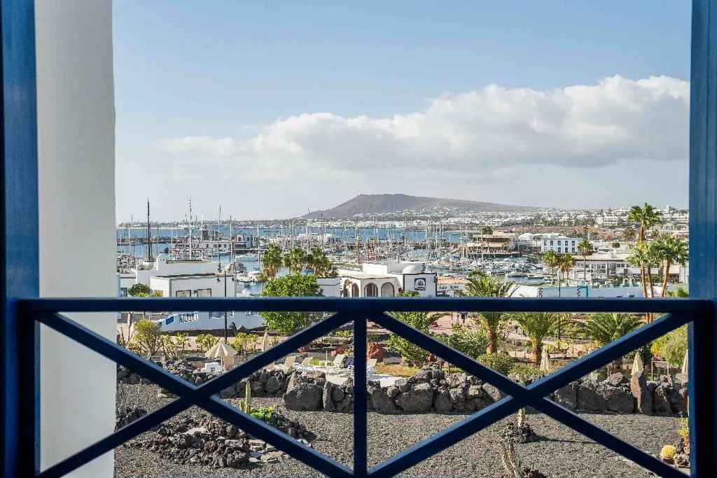 Double or Twin CLUB Room, Hotel LIVVO Volcan Lanzarote, Lanzarote
