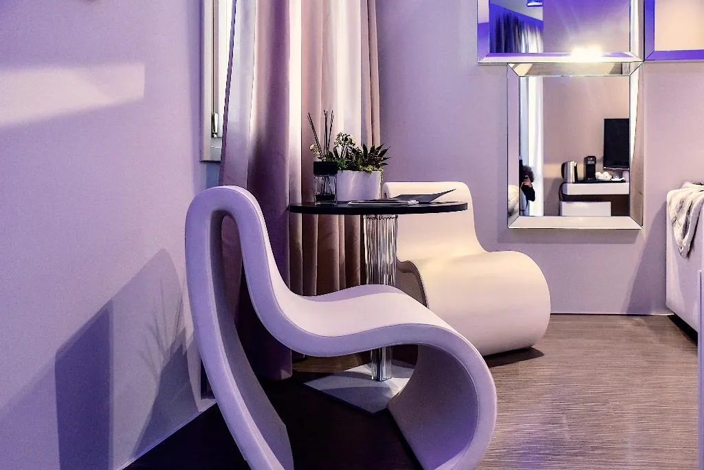 SUITE DELUXE WITH BALCONY Room, Le Camp Suite & SPA, Venice