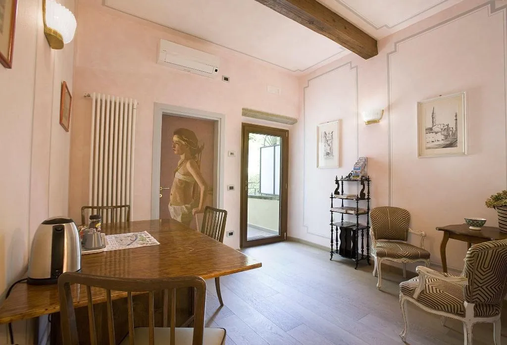 Room, La Casa Di Annusca, Florence
