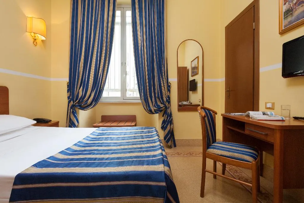 SINGLE STANDARD Room, Hotel Kennedy, Rome