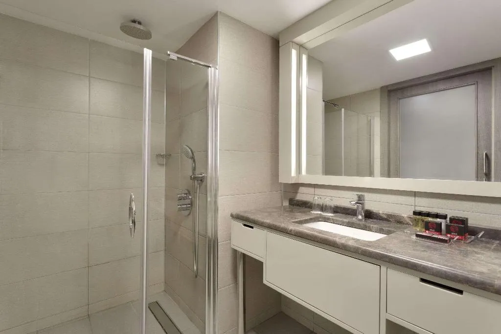 Room, Ramada Plaza by Wyndham Izmir, Izmir