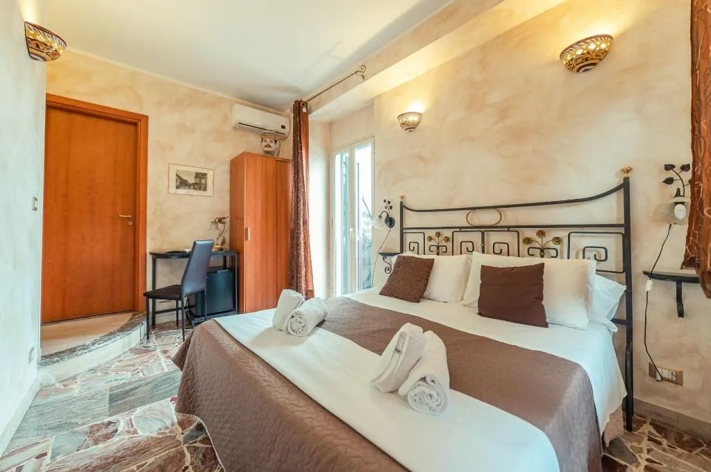 Room, B&B Marranzano, Catania
