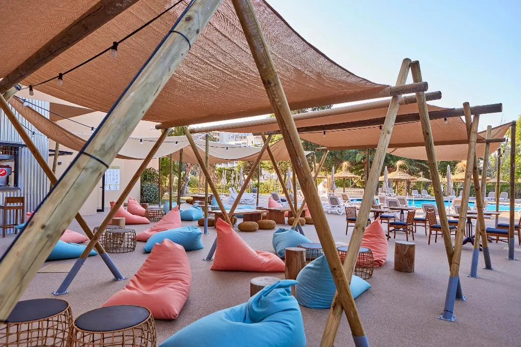 General view, tent Palmanova, Majorca