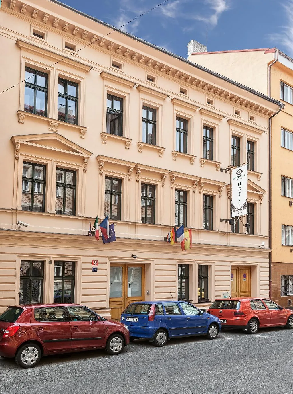 General view, Augustus et Otto, Prague