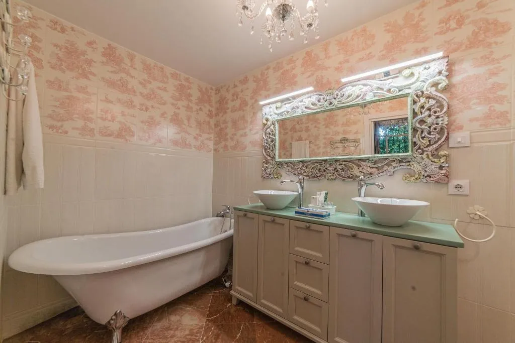 Room, Rey Don Pedro Luxury Home, Seville