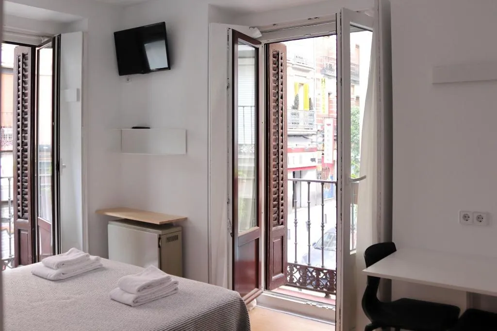 Room, Hostal La Zona, Madrid