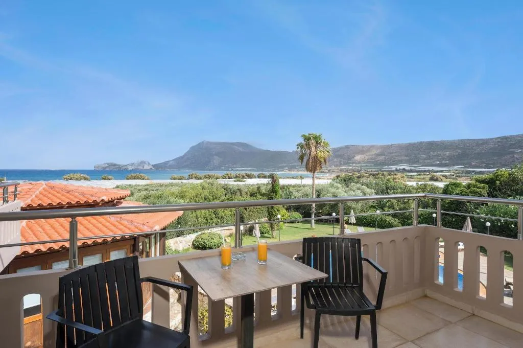 Room, Petritos Rooms And Studios, Crete