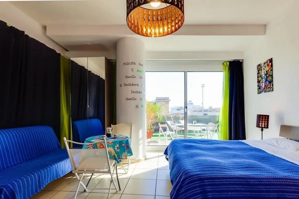 Room, Marina ResArt B&B, Naples