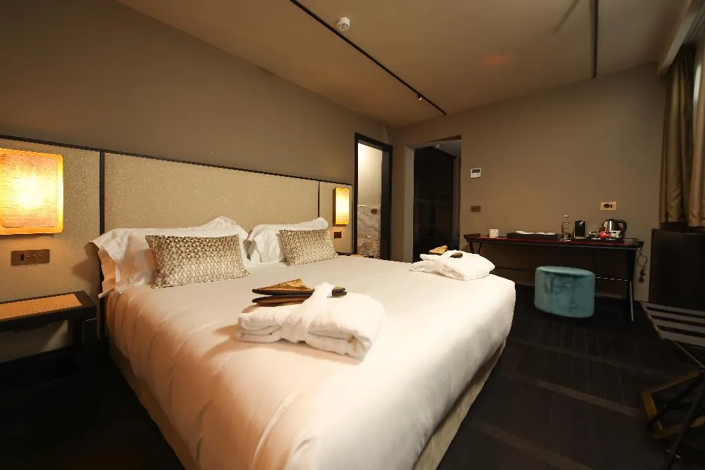 JUNIOR SUITE CLASSIC Room, U-Visionary Venezia Hotel, Venice