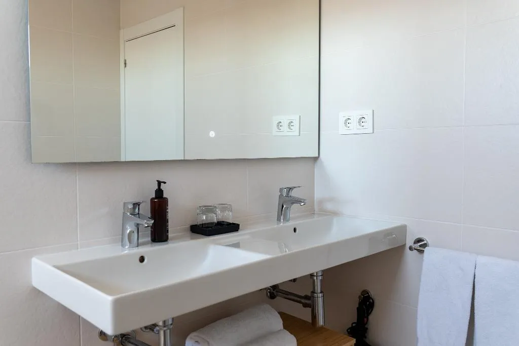 TRIPLE STANDARD Room, Meson Castilla Atiram Hotel, Barcelona