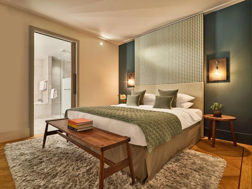 Room, Hyatt Regency Amsterdam, Amsterdam